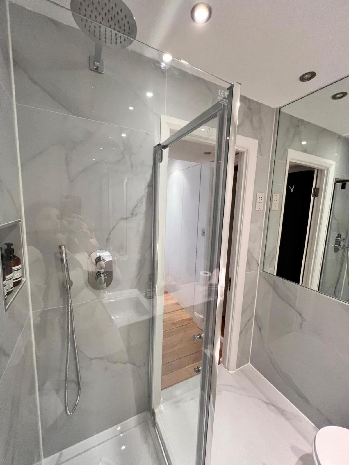 Elegant 1 Bedroom Flat Near Harrods London Exterior photo
